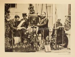 Camille Recht: Die Alte Photographie. Paris, 1931 Henri Jonquieres. 144p csak képanyag Aranyozott eg...