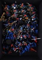 49 darabos Lizardmen (Seraphon) figura tétel, Warhammer Fantasy Battles illetve Age of Sigmar játékr...