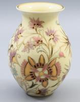 Zsolnay ritka aranykontúrozott virágmintás váza, jelzett, hibátlan, m: 13 cm