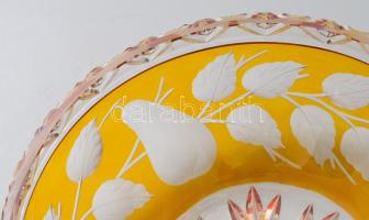 Ezüstpácolt gyümölcskínáló, csiszolt kristály, körte és barackmintákkal, minimális pattogzással, d: ...