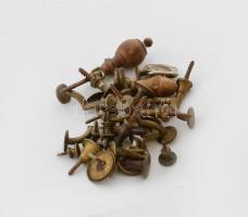 20. sz. eleje, zacskónyi szerelék.