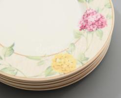 Wellco virágmintás 6 személyes reggeliző szett, csészék alátéttel, és desszertes tányérok, jelzett, ...