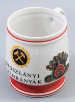 Hollóházi korsó, Oroszlányi Szénbányák emblémával, jelzett, hibátlan, m: 11,5 cm