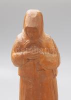 Nagy Ferenc (1920-1998): Faragott női figura. Jelzett, 35 cm + hozzá 4 db Nagy Ferencről szóló művés...