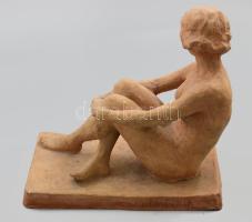 Rubletzky Géza (1881-1970): Női akt. Terrakotta, jelzett. talpazaton kis repedéssel. m: 30 cm sz: 25...