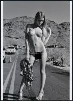 cca 1988 "A szende szöszi kis kalandja", szolidan erotikus felvétel, 1 db modern nagyítás, jelzés nélkül, 21x15 cm