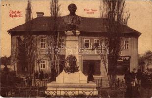 1909 Gyula, Erkel Ferenc szobra, üzlet. 1567. (W.L. ?) (fa)