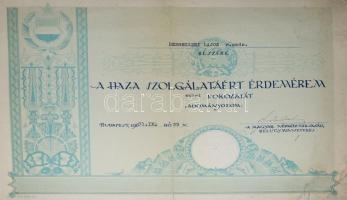 Vegyes szocialista oklevelek: Felszabadulási Jubileumi Emlékérem kitüntetés, "Tanácsi Munkáért&...