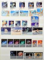 Űrhajózás motívum összeállítás 4 lapos A4 berakóban, benne sorok és blokkok