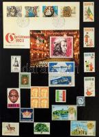 Főleg virág motívum összeállítás 8 lapos A4 berakóban, benne kevés egyéb külföldi bélyeg