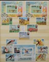 Libéria gyűjtemény sorokkal, blokkokkal az 1956-1985 közötti időszakból A4-es berakóban