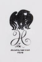 Hollóházi Szász Endre által tervezett mintával díszített porcelán plakett, sorszámozott 199/500 12x1...