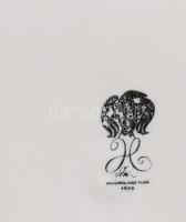 Hollóházi Szász Endre által tervezett mintával díszített porcelán plakett, sorszámozott 492/500 12x1...