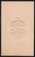 cca 1870 Elegáns hölgy portréja, vizitkártya Lojanek János nagyváradi (Grosswardein, Oradea) műtermé...