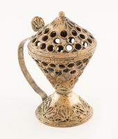 Jemeni sétáló füstölő. Fémötvözet, Jemen, 20. sz. eleső harmada, ötvösmunka, m: 11 cm