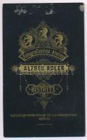 cca 1885 Elegáns hölgy portréja, vizitkártya Adler Alfréd (1855-1947) besztercei (Bistritz, Bistrita...