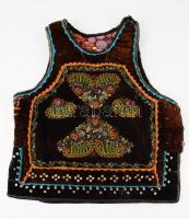 Mellény. Alföld vagy Erdély, sérüléssel, 47x42 cm