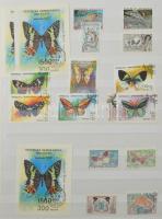 Madagaszkár kis összeállítás motívum sorokból és blokkokból 6 lapos A4 berakóban az 1990-es évekből