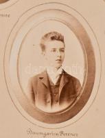 1899 A Budapesti Kir. Magyar Tudományegyetem Történelmi Seminariuma 1898-1899 tablófotója, rajta ism...