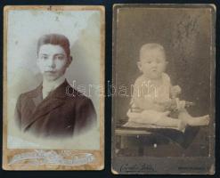 cca 1890 Baba és fiatalember portréja, 2 db keményhátú fotó Csonka marosvásárhelyi műterméből, kopásnyomokkal, 10,5×6,5 cm