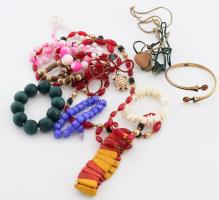 Zacskónyi bizsu, karkötők, nyakláncok, stb.