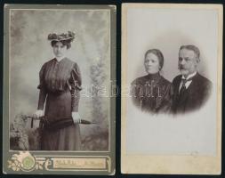 cca 1910 Női portré és házaspár portréja, 2 db keményhátú fotó Blaho Ede aranyosmaróti és Baker A. utóda selmecbányai műterméből (Felvidék), 16,5×10,5 cm
