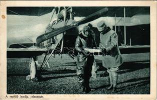 A repülő leadja jelentését. Az Érdekes Újság kiadása / WWI K.u.K. Hungarian military aircraft with pilot (EK)