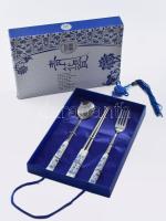 Kínai egyszemélyes evőeszköz készlet, eredeti dobozában.