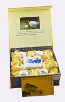 Kínai négyszemélyes teás készlet, eredeti dobozában, hibátlan.