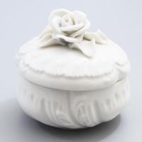 Herendi fehér bonbonier, plasztikus fogóval, masszába nyomott jelzéssel, hibátlan, d: 8 cm