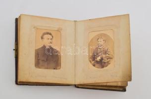 cca 1860-1910 Régi fotóalbum összesen 24 db keményhátú fotóval (vizitkártyák), közte az Osztrák-Magy...