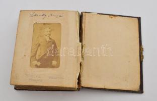 cca 1860-1910 Régi fotóalbum összesen 24 db keményhátú fotóval (vizitkártyák), közte az Osztrák-Magy...