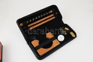 Szobai mini golf készlet, tartójában, jó állapotban