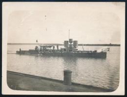 1914 Az S.M.Pb. C - Dunai Flottila hajó. Feliratozott fotó 12x9 cm  1915, after the Austro-Hungarian Patrouillenboot C. 12x9 cm