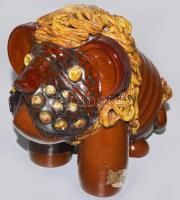 Kovács Gyula (1945-2004): Oroszlán. Jelzés nélkül, zsűri címkével, mázas kerámia, kis felületi sérülésekkel, 21x18 cm