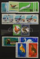 Vegyes külföldi tétel jó motívumokkal, 4 db közepes berakóban