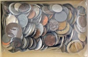 Vegyes, magyar és külföldi érmetétel 1950-ig, mintegy ~1kg súlyban T:vegyes Mixed, Hungarian and foreign coin lot, coins until 1950 (~1kg) C:mixed