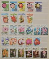 Virág motívum összeállítás 8 lapos, A/4-es Abria berakóban