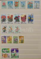 Virág motívum összeállítás 8 lapos, A/4-es Abria berakóban