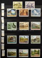 Ausztria 1967-1994 Gyűjtemény sorokkal, 12 fekete lapos, A/4-es Philux berakóban