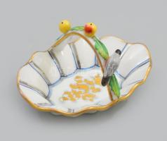 cca 1900 Gyűrűtartó tálka madár és gyümölcs figurákkal, jelzés nélkül, hibátlan, 9,5x7 cm