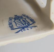 Herendi virágmintás gyufatartó. Jelzett, hibátlan, 6x5 cm