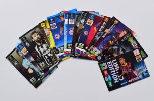 17 db focis kártya, benne limitált is