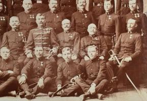 cca 1900 Nagyméretű katonai csoportkép, kabinetfotó paszpartuban, 37x29 cm


cca 1900 large group...