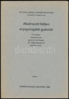 Alkalmazott földtani anyagvizsgálati gyakorlat. Összeáll.: Orsovai Imre, Végh Sándorné. Eötvös Loránd Tudományegyetem Természettudományi Kar. (Kézirat). Bp., 1989, Tankönyvkiadó, 189+(1) p. Kiadói papírkötés.