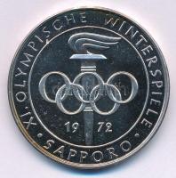 Német Szövetségi Köztársaság 1972. "XI. Téli Olimpiai Játékok - Sapporo" kétoldalas, jelzett Ag emlékérem sérült kapszulában (30,11g/0.986/40mm) T:PP, kis patina Federal Republic of Germany 1972. "XI. Olympische Winterspiele - Sapporo" two-sided, hallmarked Ag commemorative medallion in a broken capsule (30,11g/0.986/40mm) C:PP, small patina