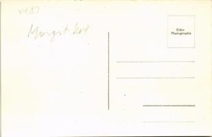 Budapest II. Margit körút 89. Vendéglő, Kőbányai Polgári Serfőző R.T. sörei, hirdetőoszlop Zwack Uni...