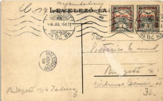 1916 Budapest VII. Keleti pályaudvar, vasútállomás. Szecessziós magyar zászlós és címeres keret, Art...