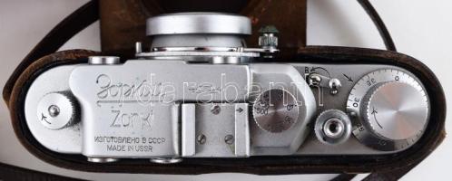 Zorkij szovjet távmérős fényképezőgép, Industar-22 50mm f/3.5 objektívvel, eredeti bőr tokjában, kis...