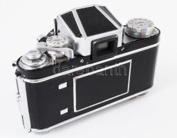 Ihagee Exakta Varex IIa fényképezőgép, Tessar 2,8/50mm objektívvel, kopott bőr tokban